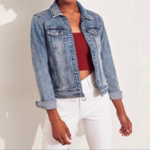 ✨Hollister Denim Jacket ✨ - Picture 5 of 5